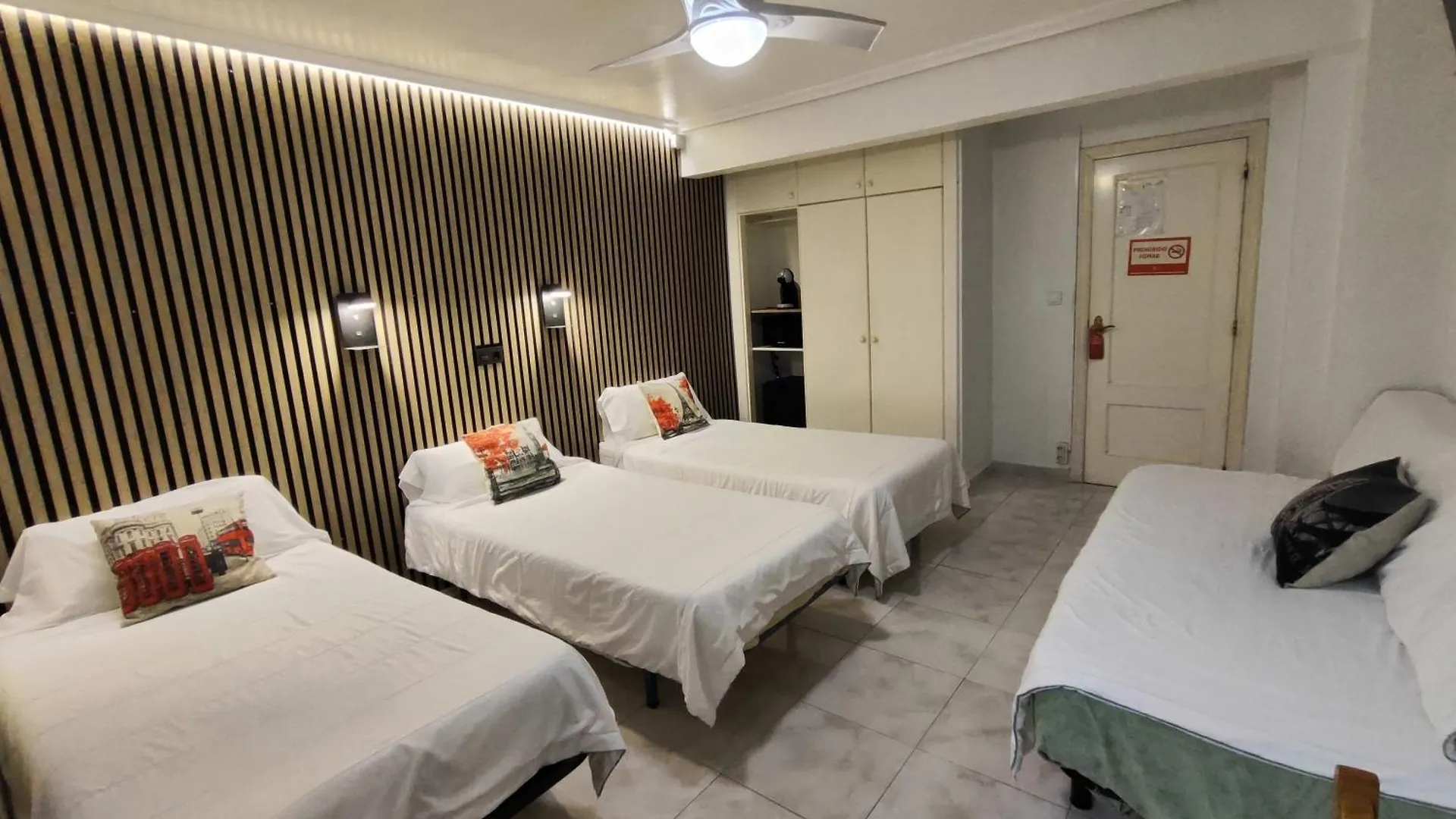 Hostal Lucy Santander Guest house